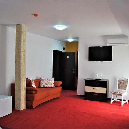 Ari Events Hotel Caseiu Bagian luar foto