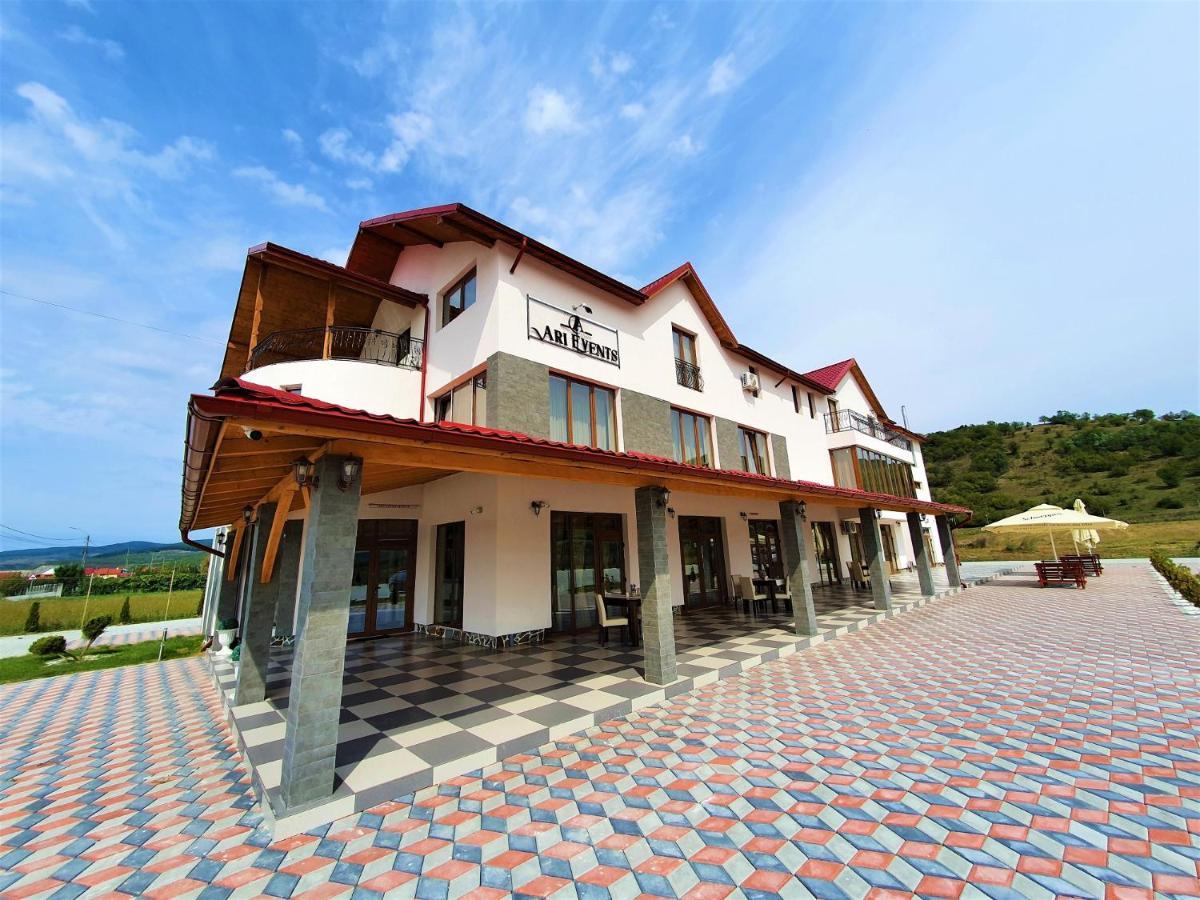 Ari Events Hotel Caseiu Bagian luar foto