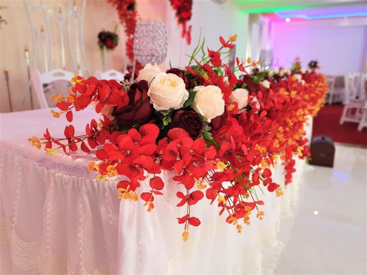 Ari Events Hotel Caseiu Bagian luar foto