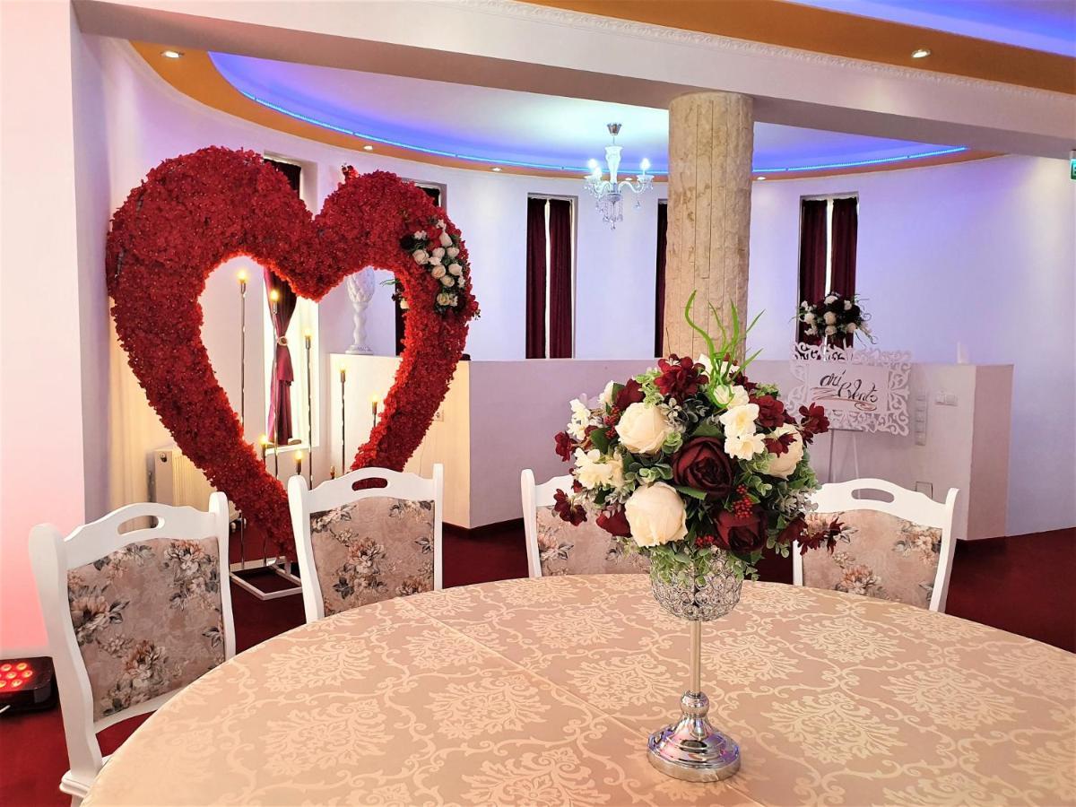 Ari Events Hotel Caseiu Bagian luar foto