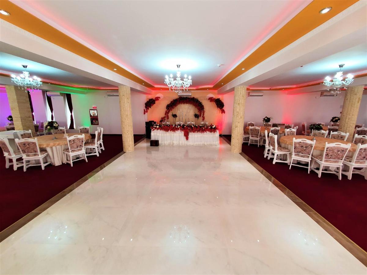 Ari Events Hotel Caseiu Bagian luar foto