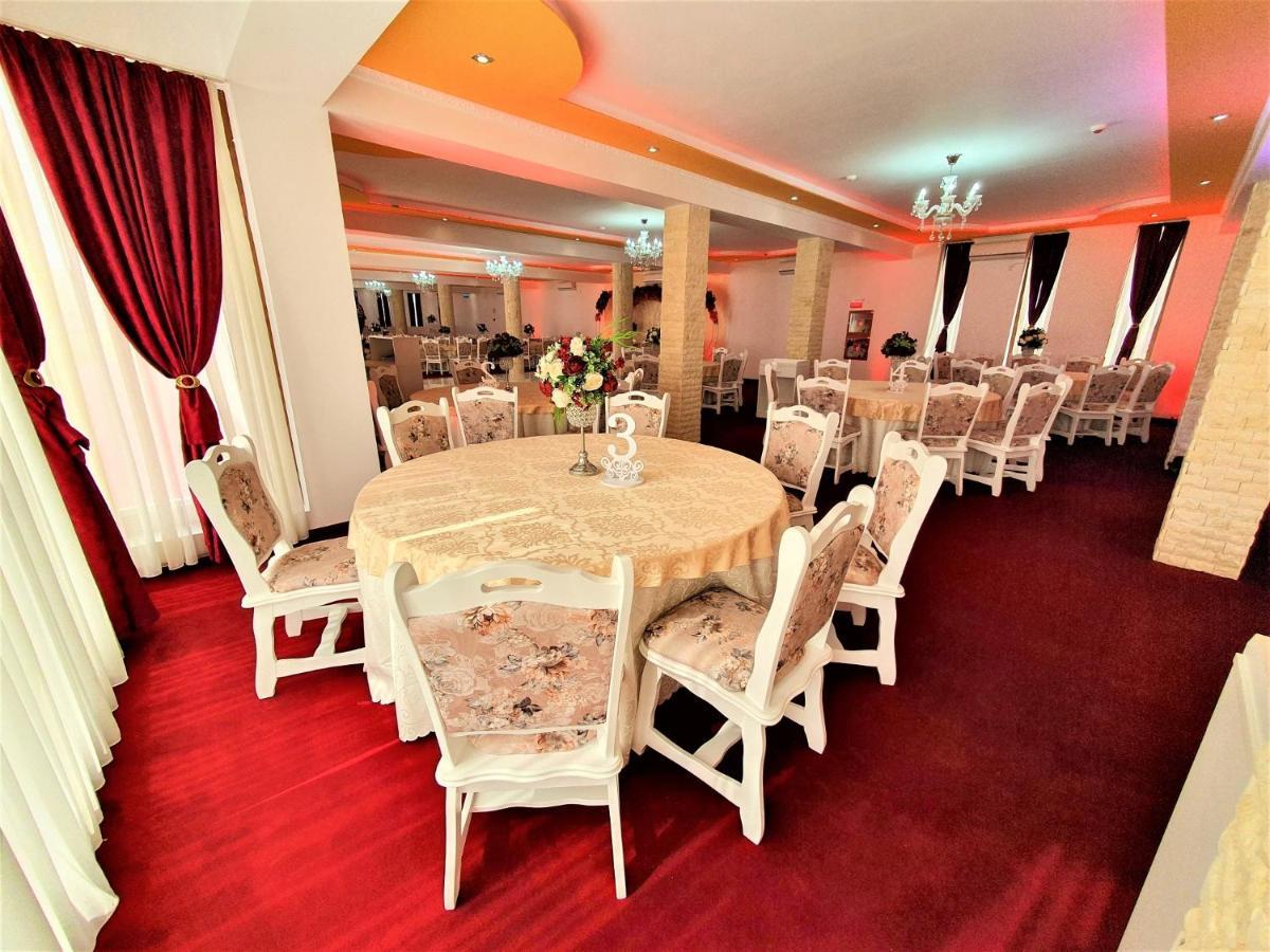 Ari Events Hotel Caseiu Bagian luar foto